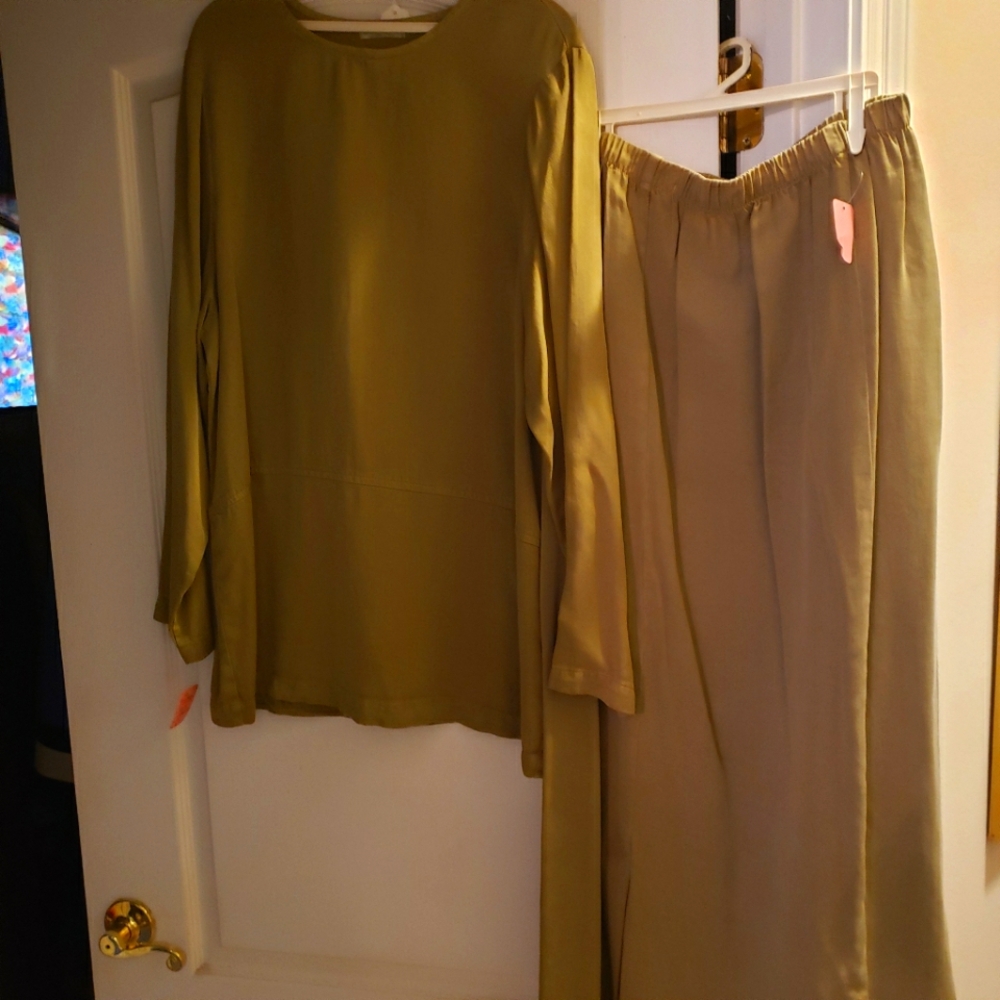 Olive Green Two-Piece Oversized Set